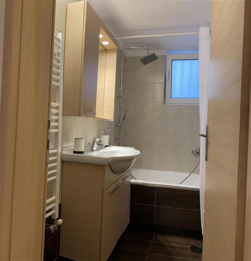 Elegant Glyfada Apartment-Private Garden-Near Metro 아테네 외부 사진
